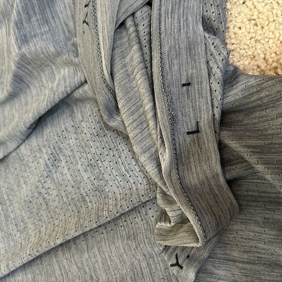 Lululemon Metal Vent Tech Short Sleeve Shirt Men's Large Heather Grayish Blue - Picture 7 of 7